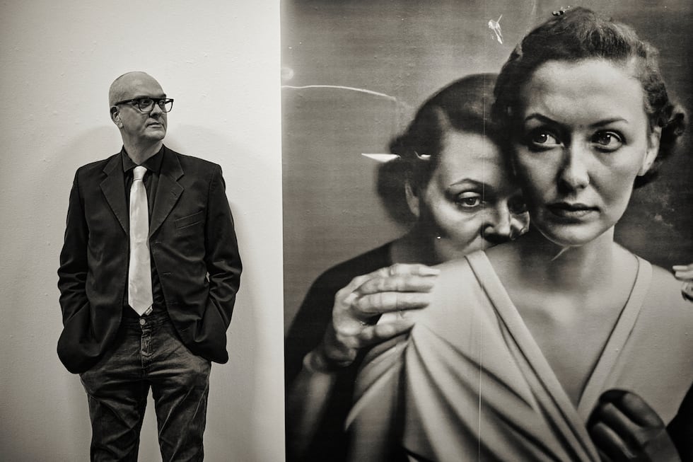 Paris: Boris Eldagsen at Le Petit Espace gallery - The Eye of ...